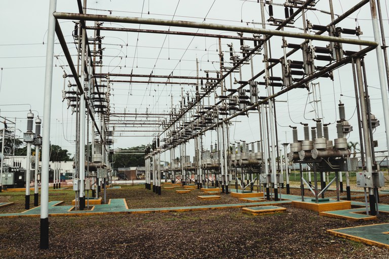 shot-part-high-voltage-electric-power-station.jpg