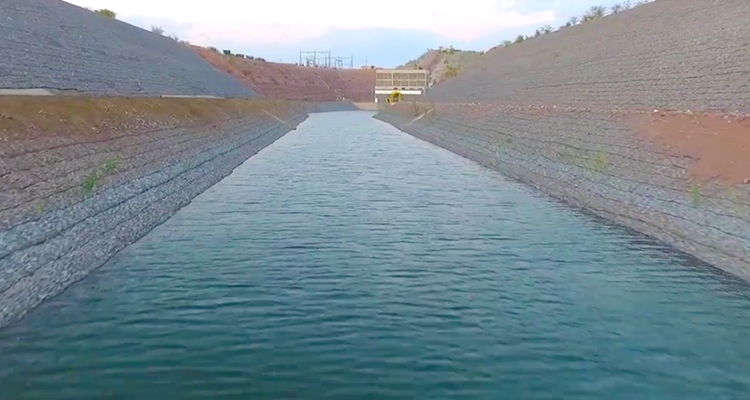 Foto do canal da Transposição do Rio São Francisco