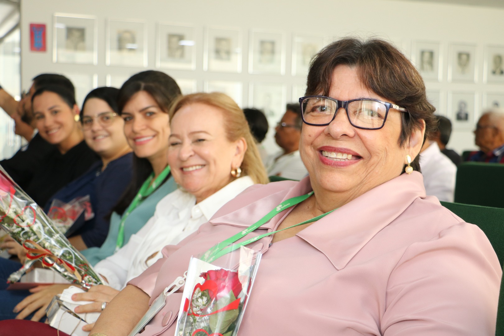 A Sudene preparou um evento em homenagem às servidoras. Na programação, palestra sobre saúde da mulher, distribuição de rosas e cartões, além da apresentação do coral da autarquia.