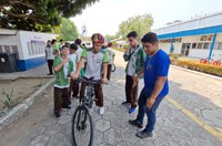 Alunos do ensino médio visitam Caloi pelo programa 'Zona Franca de Portas Abertas'