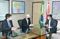 Em visita de cortesia, novo superintendente trata de ZFM com governador do Amazonas