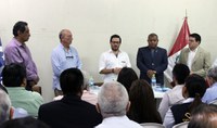 Peru realiza missão comercial e logística em Manaus