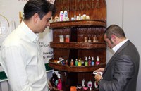 Secretário do MDIC visita microempresas de cosméticos no DIMPE