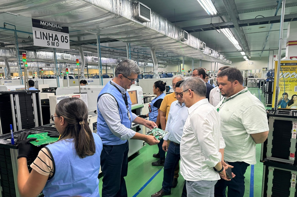 Em visita realizada nesta quarta-feira (11), a Suframa conheceu uma fábrica que completou dez anos de Polo Industrial de Manaus (PIM) em agosto passado e que está em ampla fase de expansão, com novas categorias de produtos como o ar-condicionado.