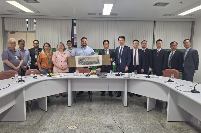 Participantes da reunião com chineses na Suframa