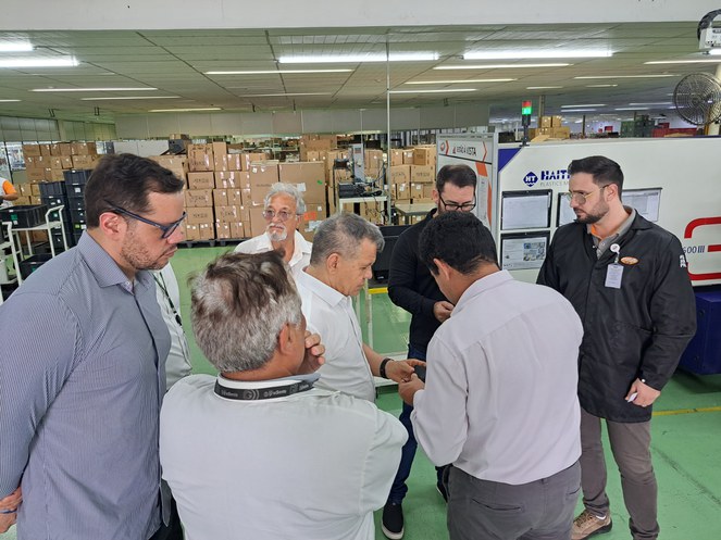 Suframa faz visita técnica às instalações da Gradiente em Manaus