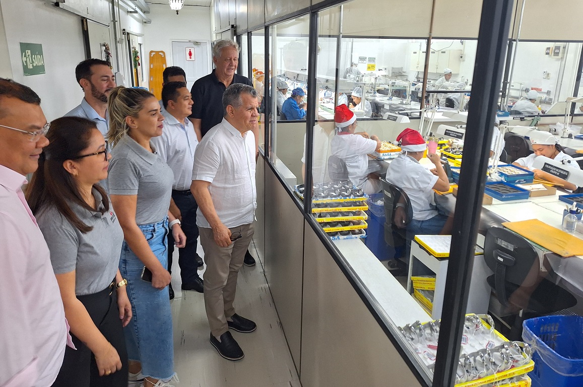 Pertencente ao Grupo Seculus, empresa completou 35 anos de atuação na Zona Franca de Manaus (ZFM) em 2024, como fabricante do polo relojoeiro e distribuição para todo o Brasil, de relógios das marcas Seculus, Mondaine, Guessm, Speedo e Puma.