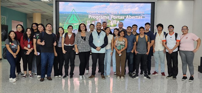 Visita à Samsung pelo ZF de Portas Abertas de alunos da UEA