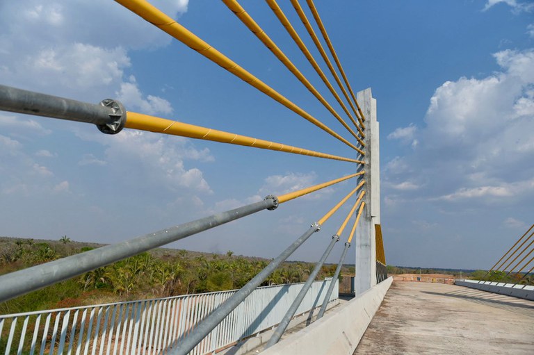 Ministro vistoriou obra do contorno da Barra dos Garças