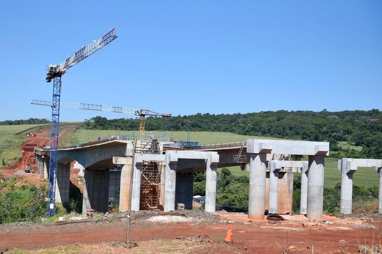 Ministro da Infraestrutura vistoriou as obras da ponte do Rio Claro