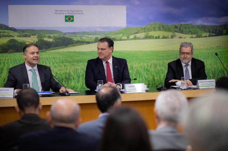 Ministro Renan Filho detalhou 39 anos que vão assegurar distribuição da produção nacional aos terminais exportadores