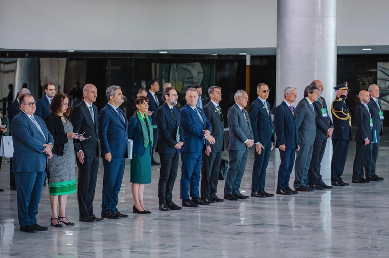 Autoridades comparecem à celebração de acordo de conversão de CNH entre Brasil e Itália - Foto: Marcio Ferreira/MT