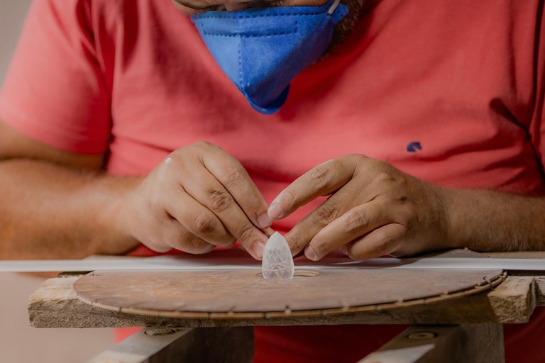 Trabalho delicado dos artesão roda o mundo. Antes da agricultura a economia era baseada na exploração e exportação de cristais