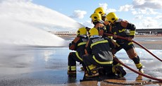 Treinamento de bombeiros livra 20 aeroportos de restrições à operação