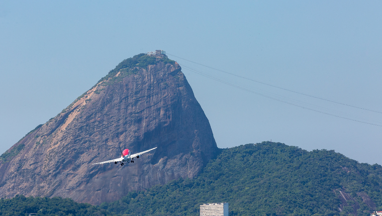 VERÃO: aumenta preferência dos brasileiros por viagem de avião nessa época do ano