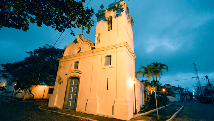 01_08_16_Igreja_cabofrio.png