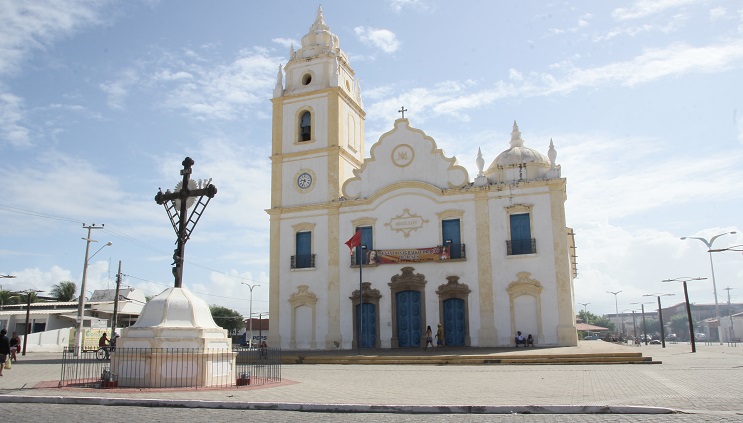 06_06_16_igreja_aracati_ce.jpg