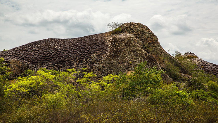 10_06_2016_pedra_da_tartaruga_piracuruca_pi_banco_de_imagens.jpg