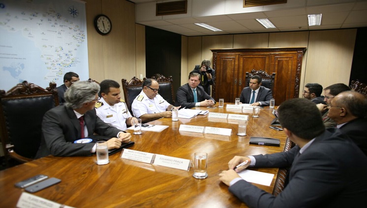 12_04_17_audiencia_ministerio_transportes_cruzeiros.jpg