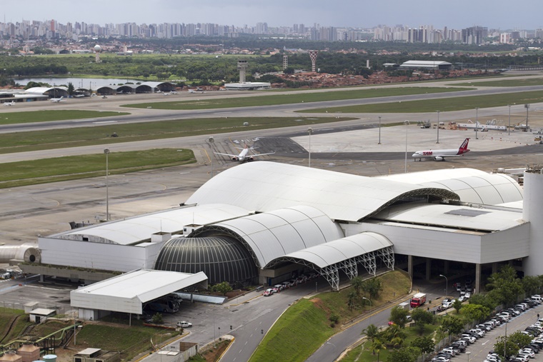 17_03_fortaleza_aeroporto_portal_copa.jpg