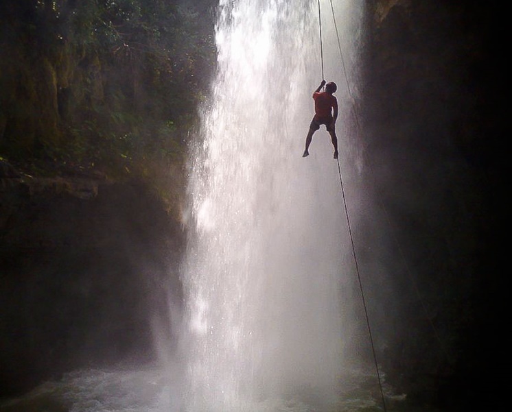 21_12_17_cachoeira_funil_mambai_1.jpg