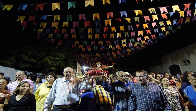 23_06_16_familia_descendoaladeira_corumba_renecarneiro.jpg