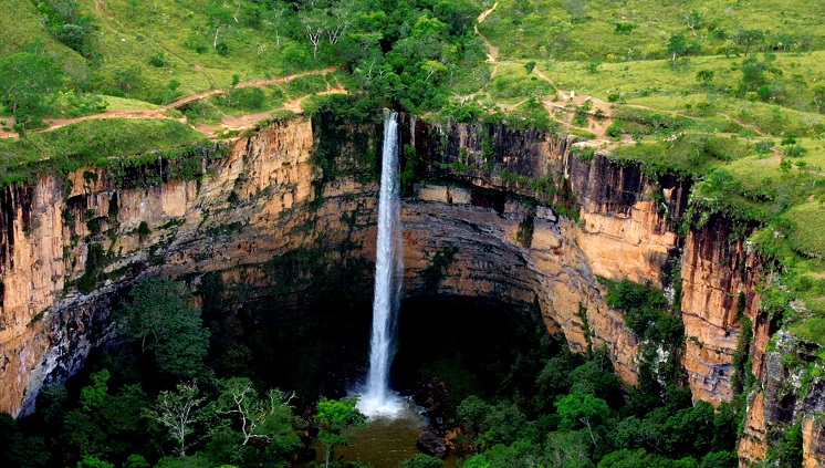 30_12_15_Chapada_Dos_Guimaraes_cachoeira_veudenoiva_secretariadeturismoMT.jpg